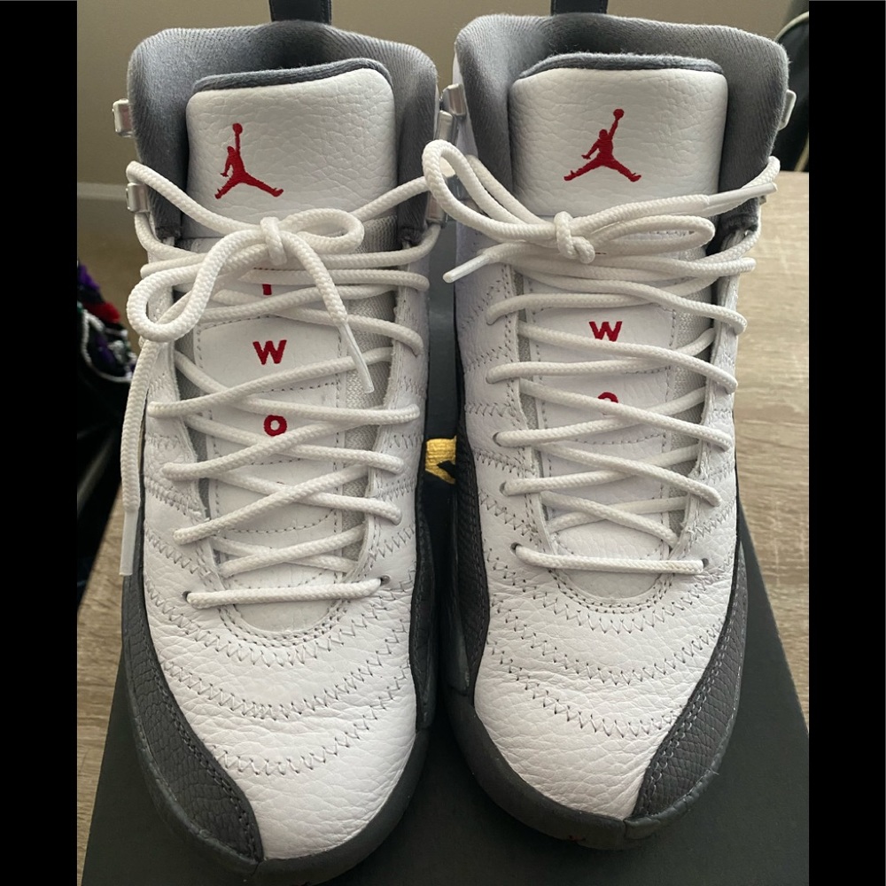 Air Jordan 12 Retro ( Grade School)